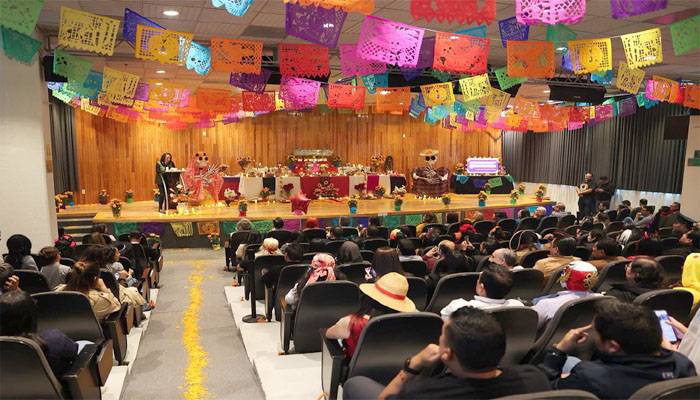 IEEM mantiene vivas las tradiciones del Día de Muertos