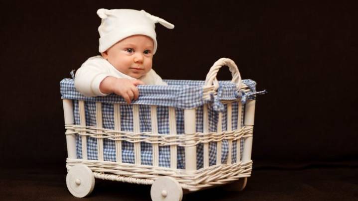 Naejenpundjet Mennonitenbabie word derjch een Wunda dree Moonat verre Tiet jebuare.