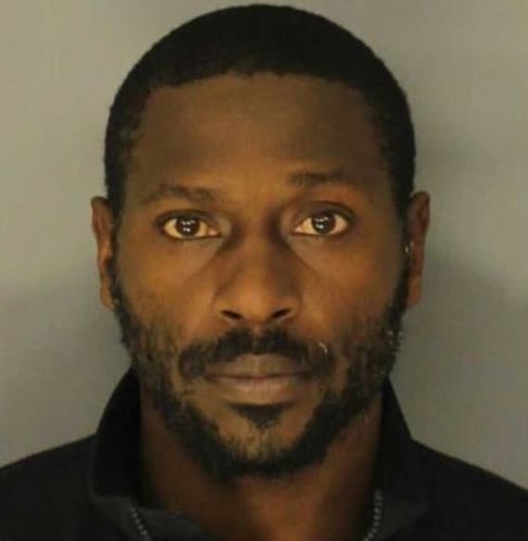 Antonio Brown Extradited from Dubai, Will Face Attempted Murder Charge