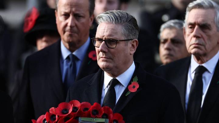 Las conspiraciones para un cambio de liderazgo en el Partido Laborista atormentan a Starmer