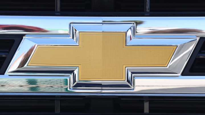 State shuts LaFontaine GM dealership, alleges it sold used cars as new