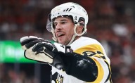 NHL News: Sidney Crosby teammate throws dirt on former Penguins head coach Mike Sullivan with vivid confession