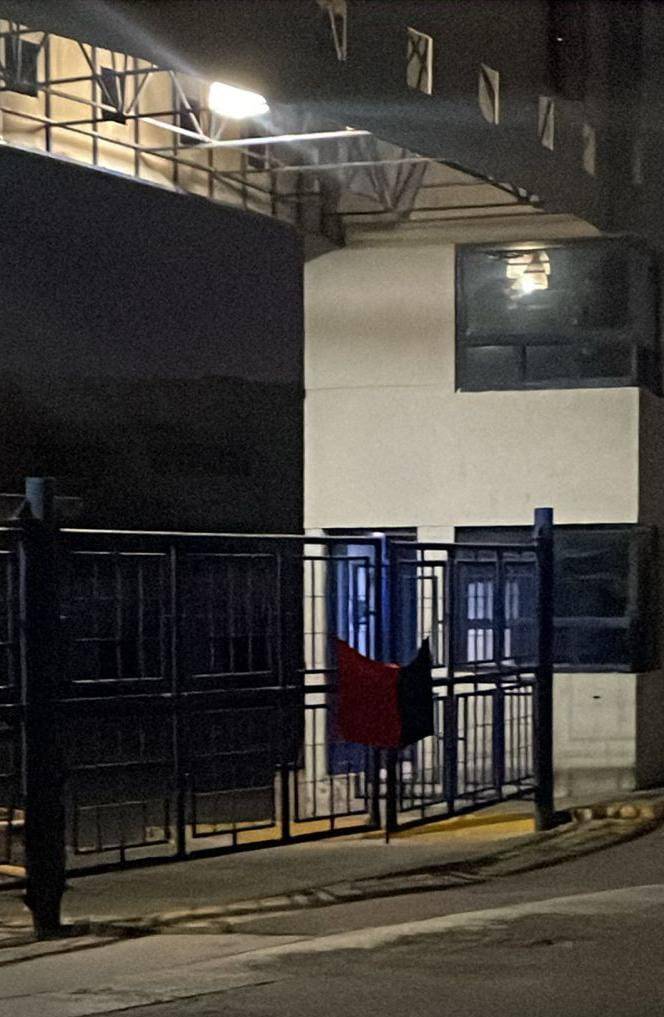 Toman los docentes de Odontología campus Siglo 21 para exigir equidad