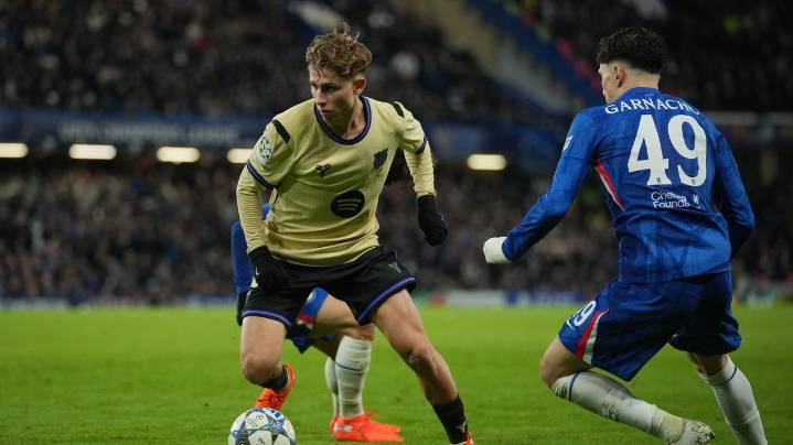 Barcelona midfielder Fermín López out for 2 weeks with leg injury