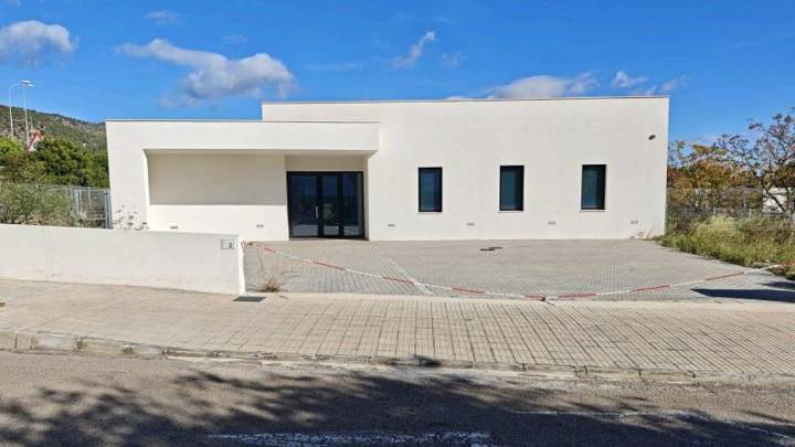 El nuevo centro de día de Palmanova sigue cerrado por deficiencias técnicas, entre quejas vecinales