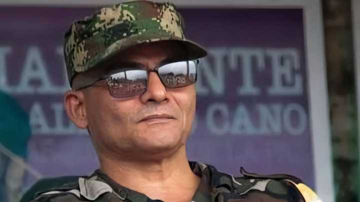 Petro resta importancia a la amenaza de ‘Iván Mordisco’ por muerte de menores en bombardeos