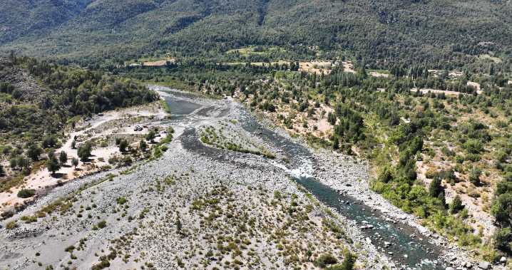 Regantes del Ñuble inician distribución extraordinaria de agua tras caída de la mitad del caudal
