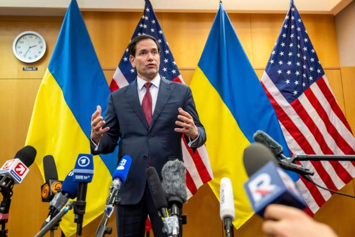 Rubio and Witkoff are meeting with Ukraine's negotiators in Florida as Trump pushes to broker a deal