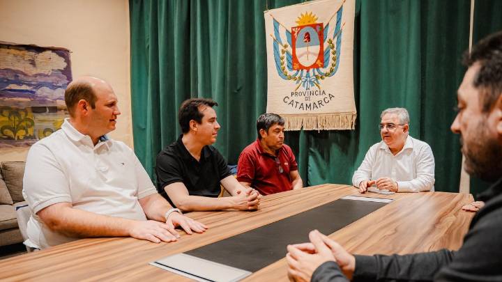 Jalil puso en duda el bono