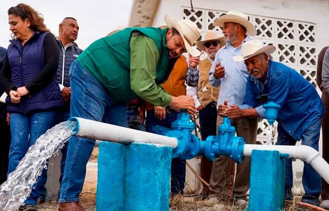Lleva Tomás Gutiérrez mejoras al ejido Las Norias