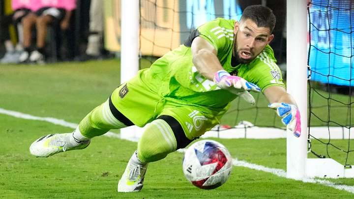 Canadian goalkeeper Maxime Crepeau looking for new club after leaving Portland