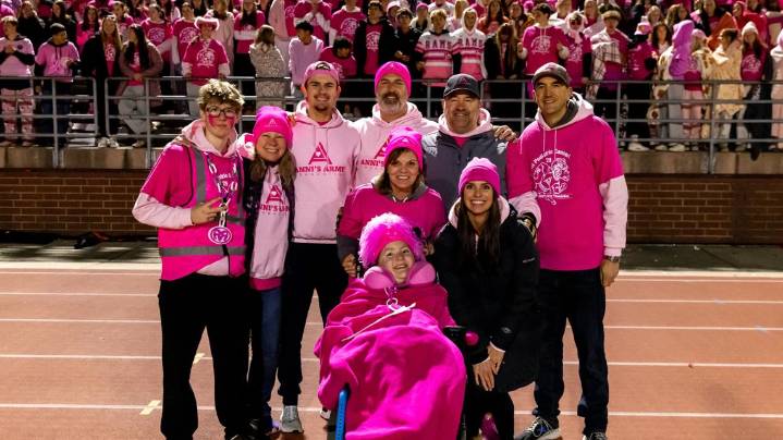 Anni's Army raises $25,000 for pediatric cancer patients at Rockford football game