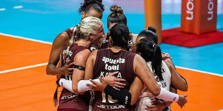 Universitario vs Kazoku No Perú EN VIVO HOY: punto a punto del duelo por la fecha 5 de la Liga Peruana de Vóley 2025/2026