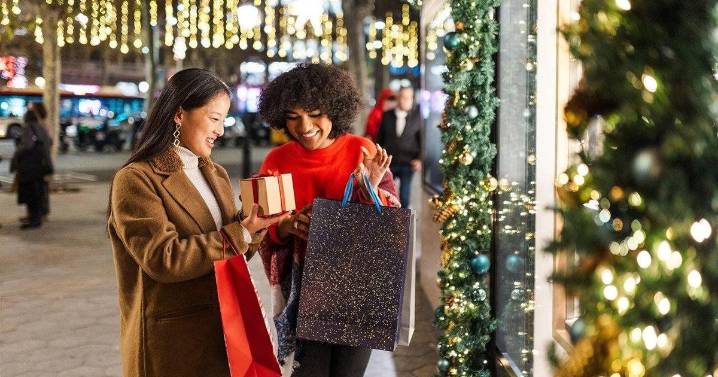 How to Keep Financial Stress at Bay This Holiday Season