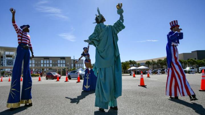 Here’s what’s open and closed on Veterans Day