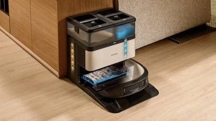 Cecotec rebaja 200 euros un robot autolimpiable que también friega el suelo de casa