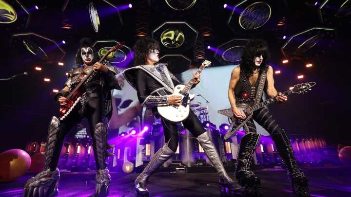 Lawsuit Over Kiss Guitar Tech's Covid Death Officially Over