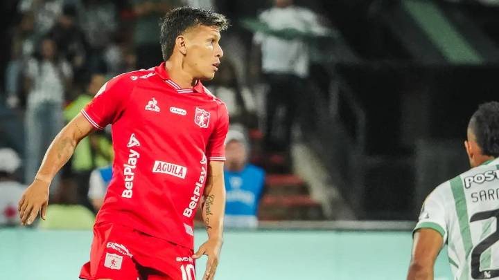 Dura sanción para Rafael Carrascal tras golpe en la cara a Teófilo Gutiérrez; acá la decisión