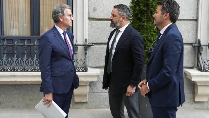 Feijóo y Abascal desandan el camino de su enfrentamiento para evitar el adelanto en la Comunidad Valenciana que pide Sánchez