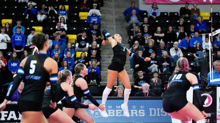 Waukee NW beats Ankeny in Iowa high school volleyball state semifinals