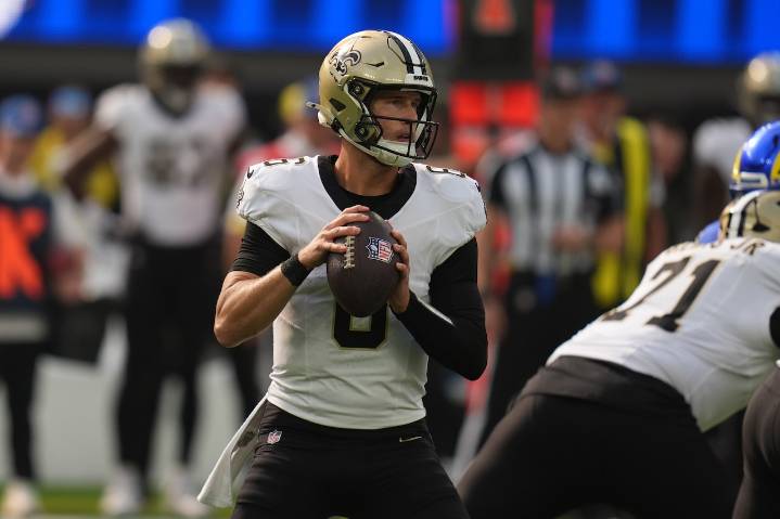 Watch Saints vs. Dolphins NFL Week 13 game today, free Streameast alternatives, start time, TV channel