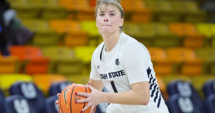 Women’s basketball falls in season opener to Utah, 90