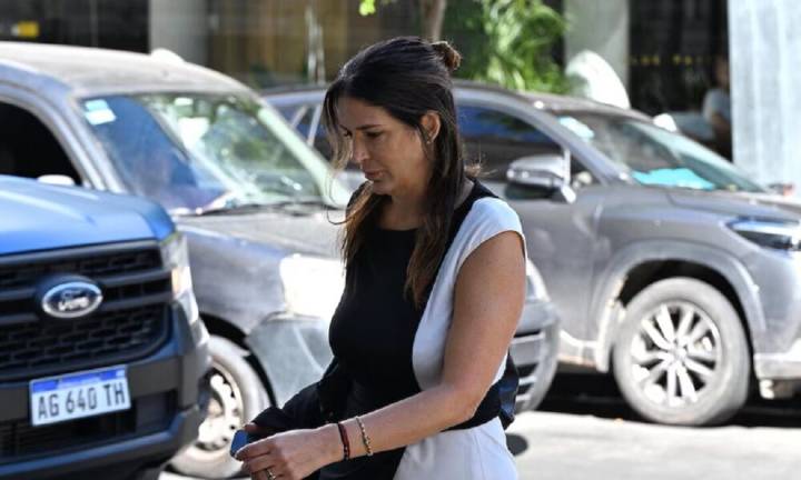 Tras la destitución, Dalma y Gianinna Maradona pidieron la detención de Makintach