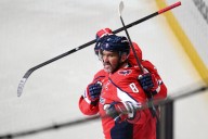 Ovechkin scores 903rd career goal as Capitals edge Kings 2