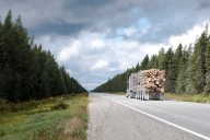 Legault sets off alarm bells by warning of potential forestry job losses as trade war continues