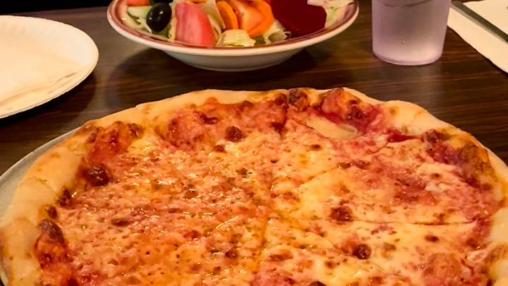 This iconic NJ pizza was the best thing we ate this week