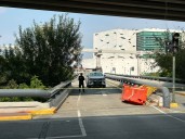 Hallan cuerpo envuelto en lona en el Río Santa Catarina