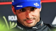 Carlos Sainz holds post-race inspection in untelevised Las Vegas GP footage