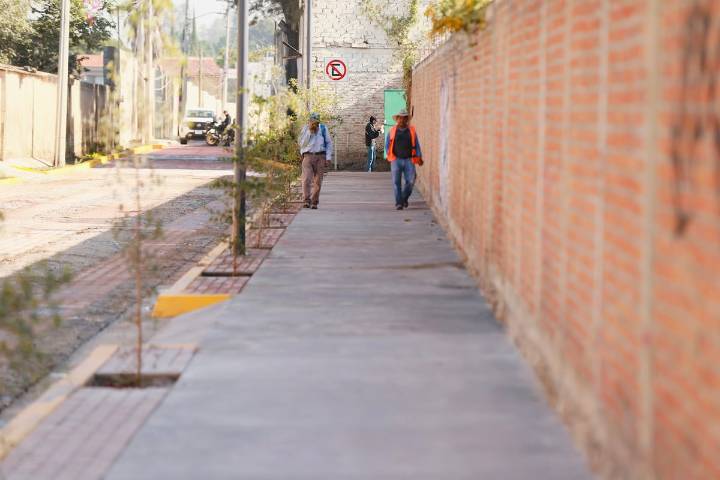 Tlajomulco transforma vialidad en Bosques de Santa Anita con inversión de 13.7 millones de pesos