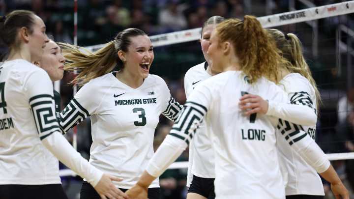 Michigan State volleyball drops season finale to UCLA