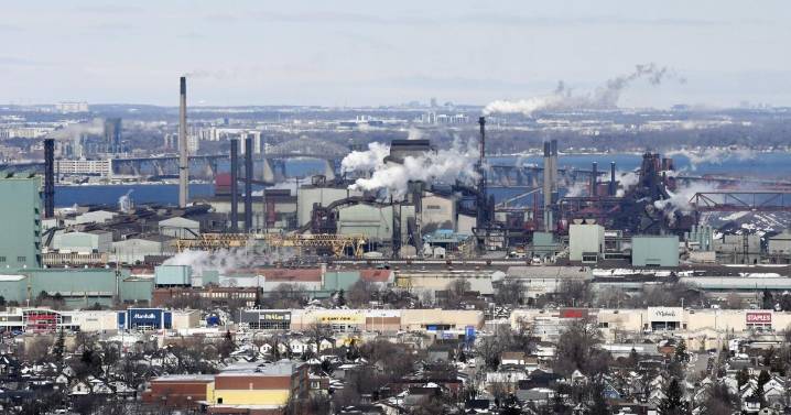 Hamilton residents request investigation into Dofasco mill