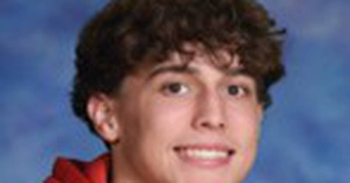 Gabe Sanders’ 22 points pace Yorkville to season