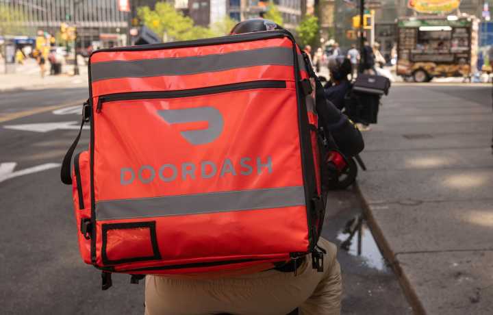 Police say they arrested a drunk DoorDash driver, then delivered the order themselves