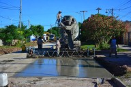 A paso firme, avanzan las obras de bacheo en Juan José Castelli