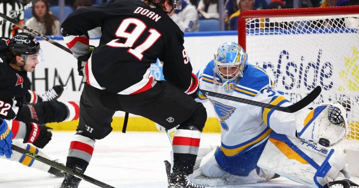 Hofer makes 27 saves and Joseph scores short-handed as Blues blank Sabres 3