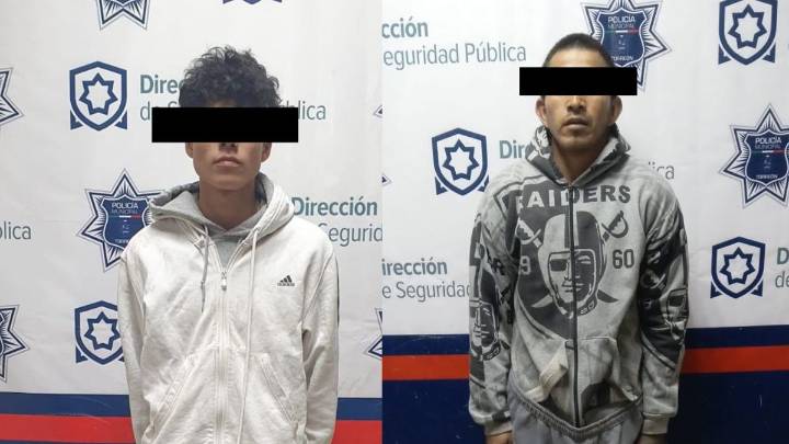 Policías de Torreón frustran intento de robo en escuela y detienen a dos hombres