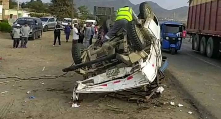 La Libertad: Choque entre combi y camioneta deja 18 heridos en Pacasmayo