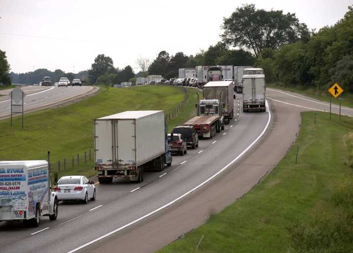 Weather related crashes snarl morning commute on I