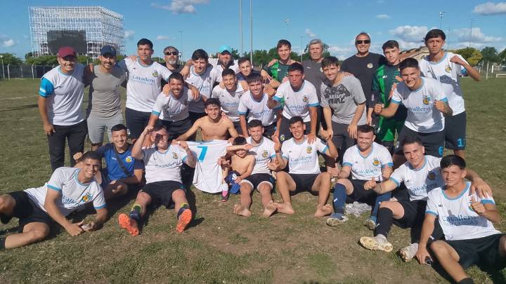 Asociación Rosarina de Fútbol: Bancario logró el ascenso y ahora irá por el título en la Primera C