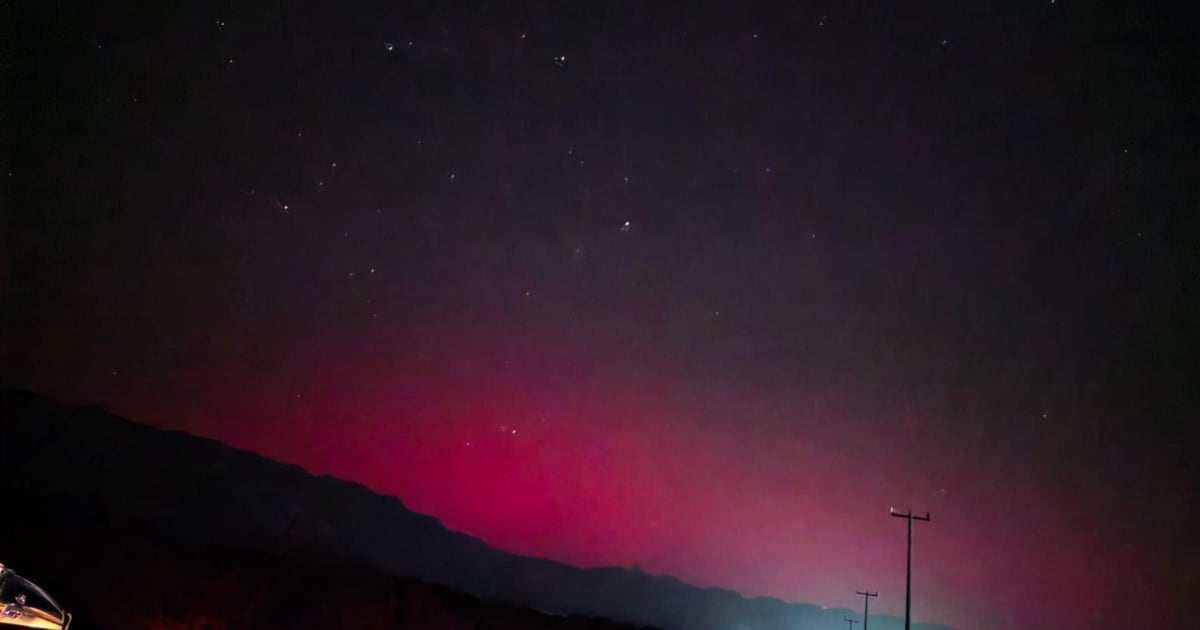 (FOTOS) Auroras boreales en México. El cielo se pintó de verde y púrpura por tormenta solar