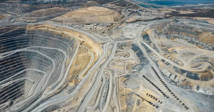 Cambios a la Ley Minera: Gobierno evalúa ajustes para impulsar al sector sin afectar lo social y ambiental