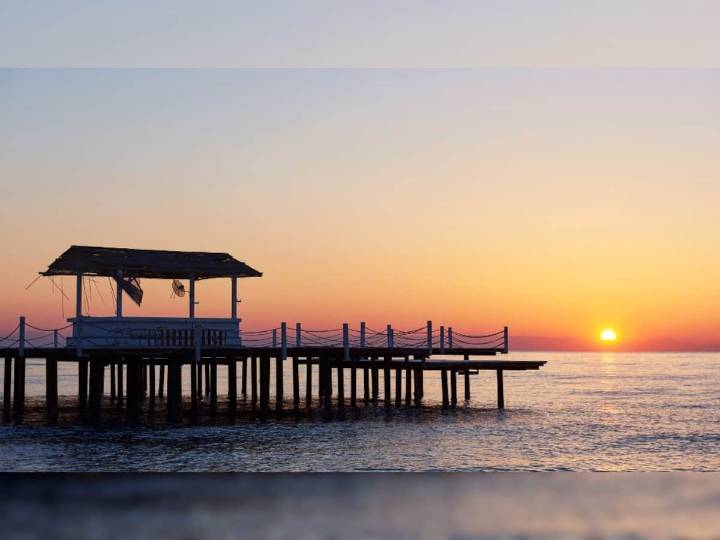 India's Longest Beach: Runs Along Bay Of Bengal, Nearly 12 Kilometers; Also Known As World's Second Longest Beach, It Is...