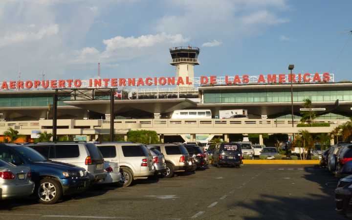 Estados Unidos usará aeropuertos dominicanos para combatir drogas durante la operación 'Lanza del Sur'