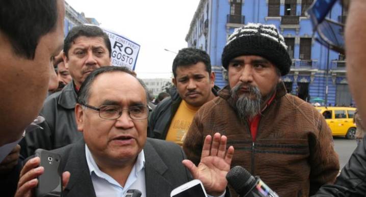 Julio Rau Rau acusa de “traidores” a dirigentes que no apoyan el paro de transportistas