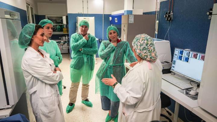 El 'mamabús' extremeño entra de lleno en el rifirrafe político