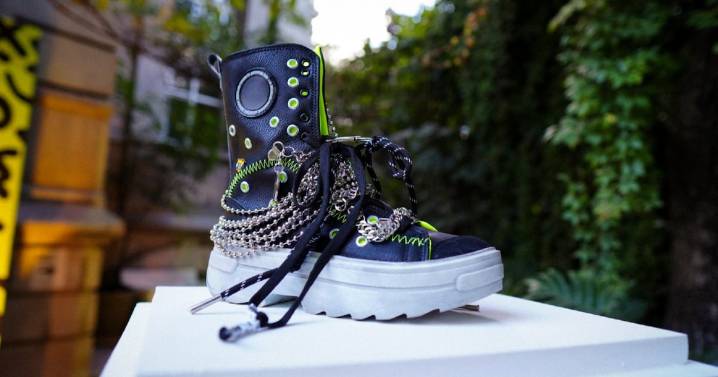 Así son las botas-sneaker chunky que reinventan el estilo urbano en México